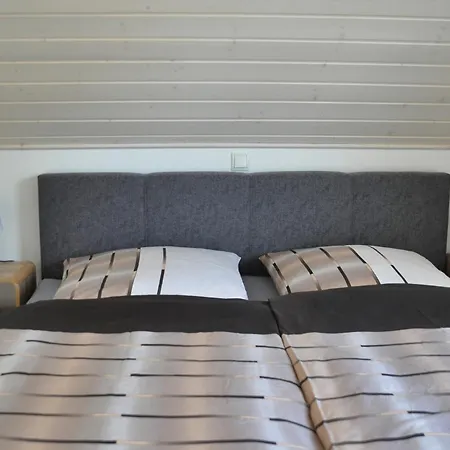 Holiday home Vechtestuebchen -